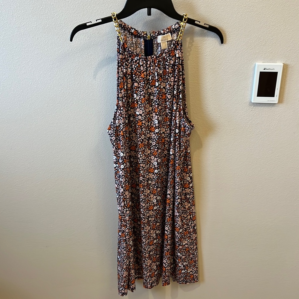 Michael Kors -Pretty floral dress with chain strap detail. Size XL